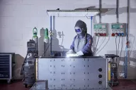 Metallverarbeitung - Präzisionsschweißen | Minifaber Wir führen Schweißarbeiten an Blechen mit speziellen Technologien durch: Laserschweißen, TIG- und MIG-Schweißen, Widerstands- und Projektionstechniken sowie robotergestütztes Schweißen.