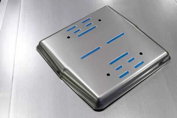 Scopri in cosa consiste la deformazione a freddo e le diverse tecniche utilizzate in Minifaber per la creazione di componenti. Contattaci per saperne di più!