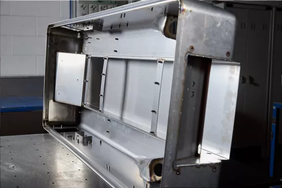 Entdecken Sie innovative Lösungen für die Herstellung von Produkten für EV-Ladegeräte und Sterilisatoren. Qualität und fortschrittliche Technologie für jede Anforderung.
