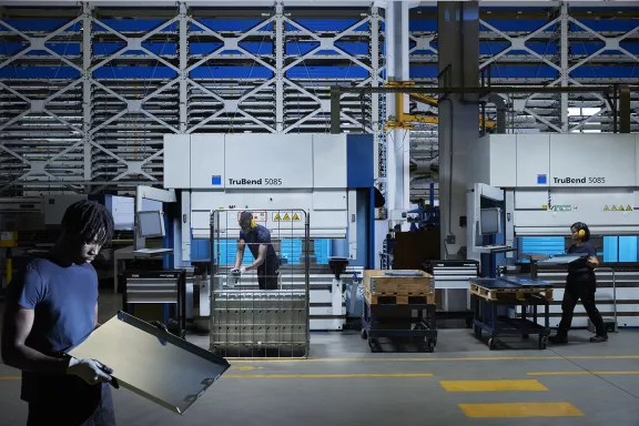Unsere Biegemaschinen garantieren Präzision und maßgeschneiderte Ergebnisse. Vertrauen Sie unseren Experten, um Ihre Produktion zu verbessern. Erfahren Sie jetzt mehr!