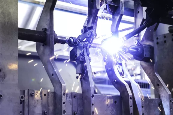 Lavorazioni lamiere: 7 parametri tecnici per valutare la lavorazione a freddo dei metalli