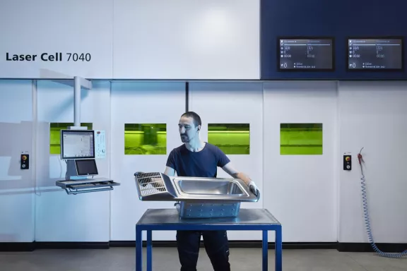 Taglio laser alluminio: vantaggi, applicazioni e soluzioni Minifaber